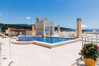 Апартаменты Sky Fort Apartments Добра-Вода-2