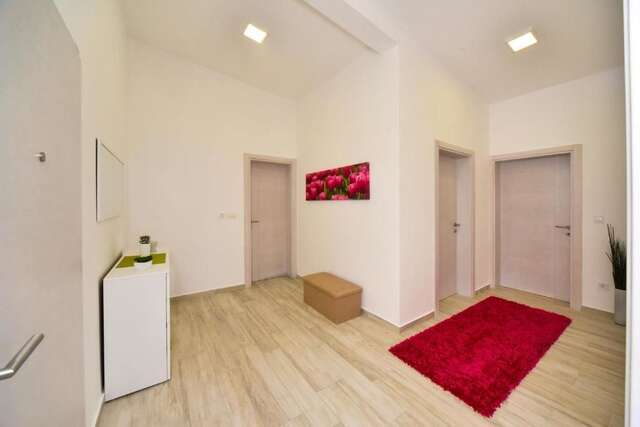 Апартаменты Sky Fort Apartments Добра-Вода-64